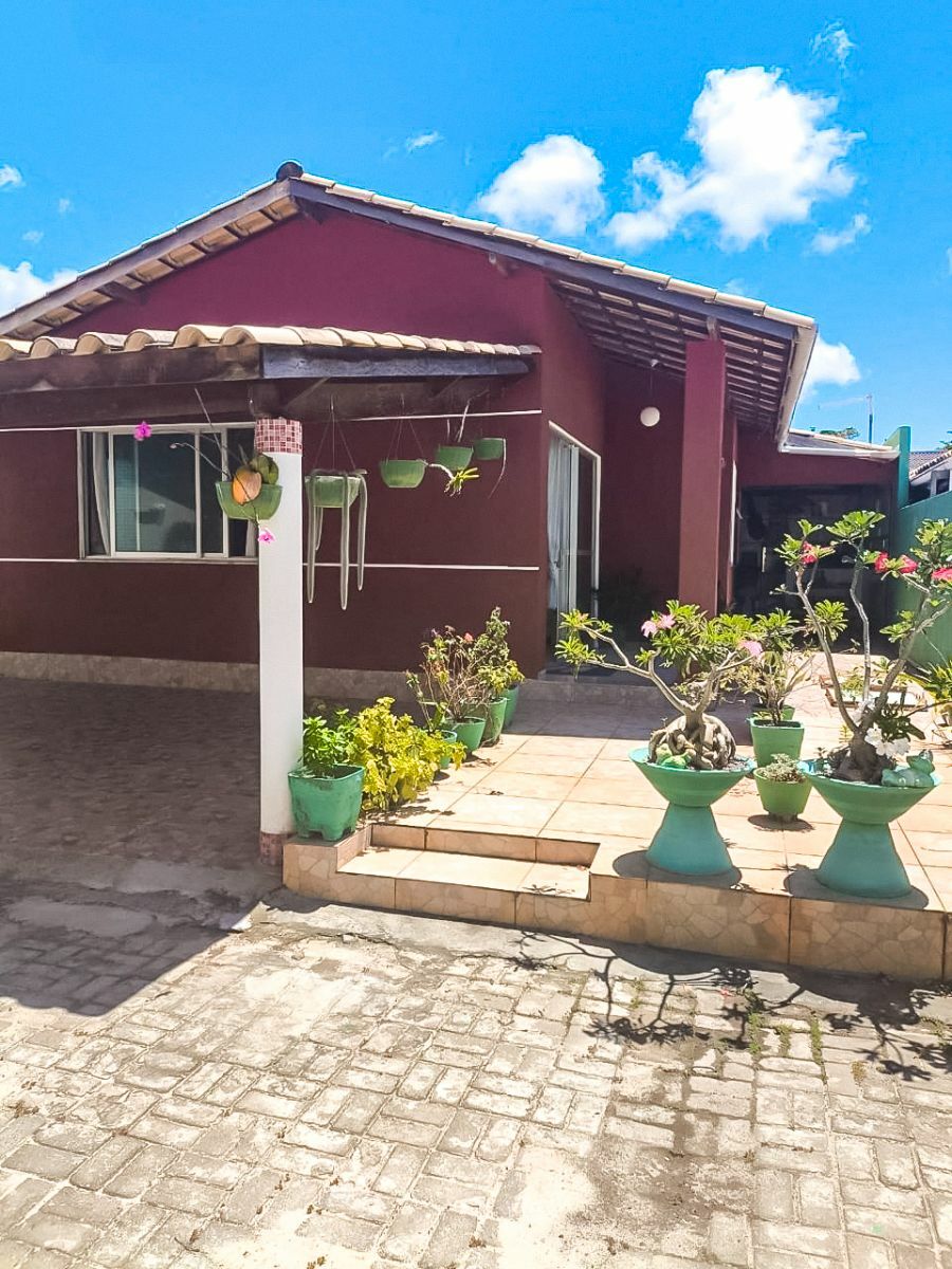 Casa 3 Dormitórios para venda em Camaçari - BA