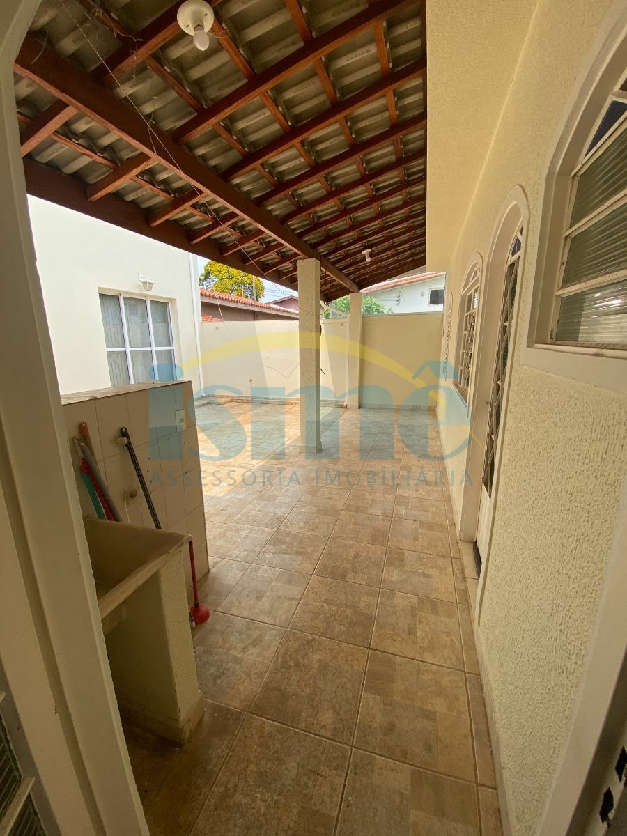 Casa, 4 quartos, 260 m² - Foto 47