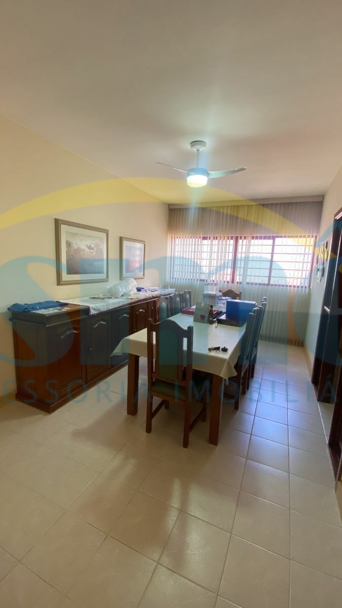 Casa, 3 quartos, 178 m² - Foto 2