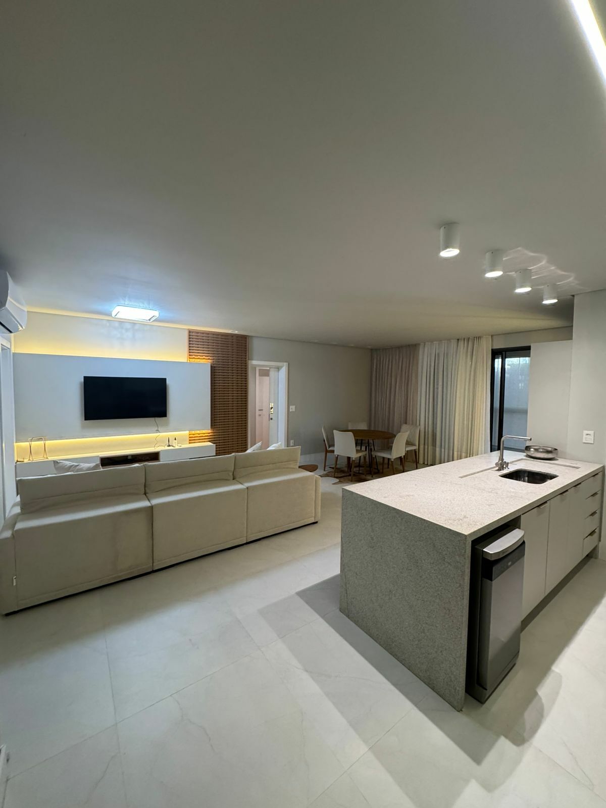 Apartamento, 3 quartos, 133 m² - Foto 1