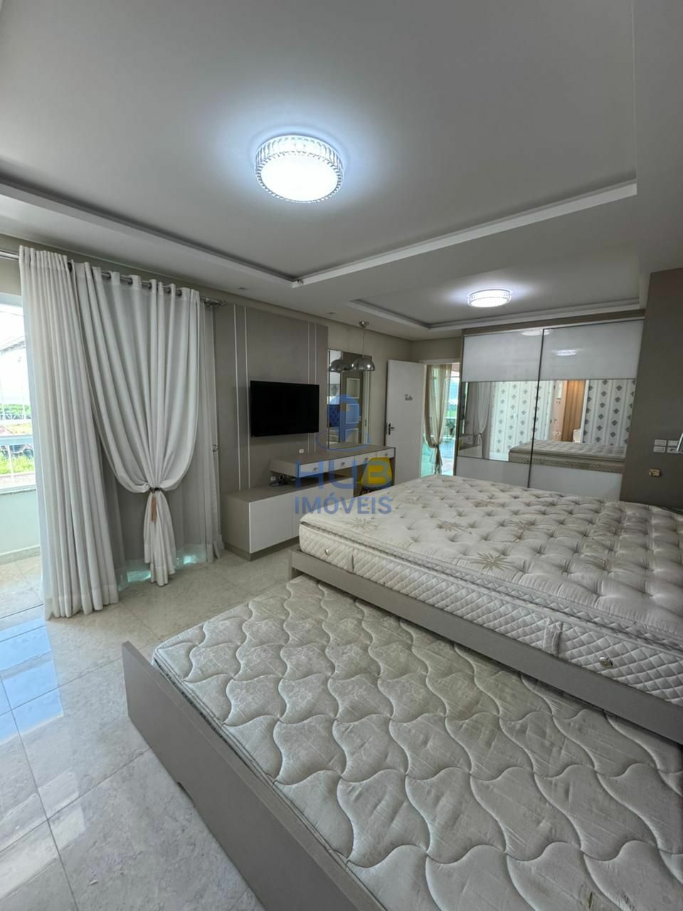 Casa, 4 quartos, 340 m² - Foto 23