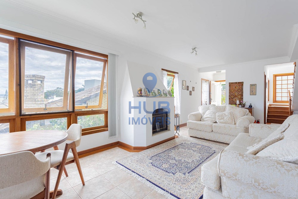 Casa, 3 quartos, 233 m² - Foto 1