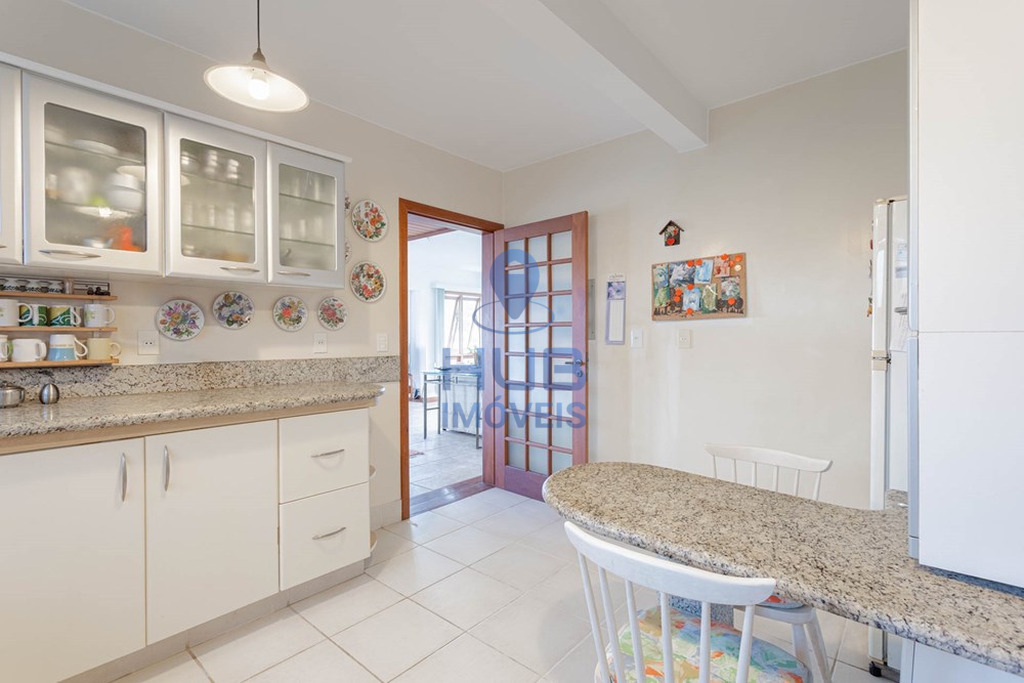 Casa, 3 quartos, 233 m² - Foto 10