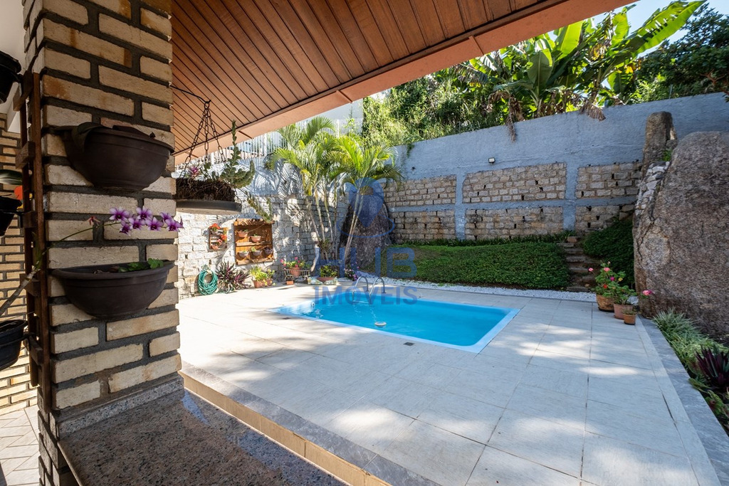 Casa, 4 quartos, 260 m² - Foto 29