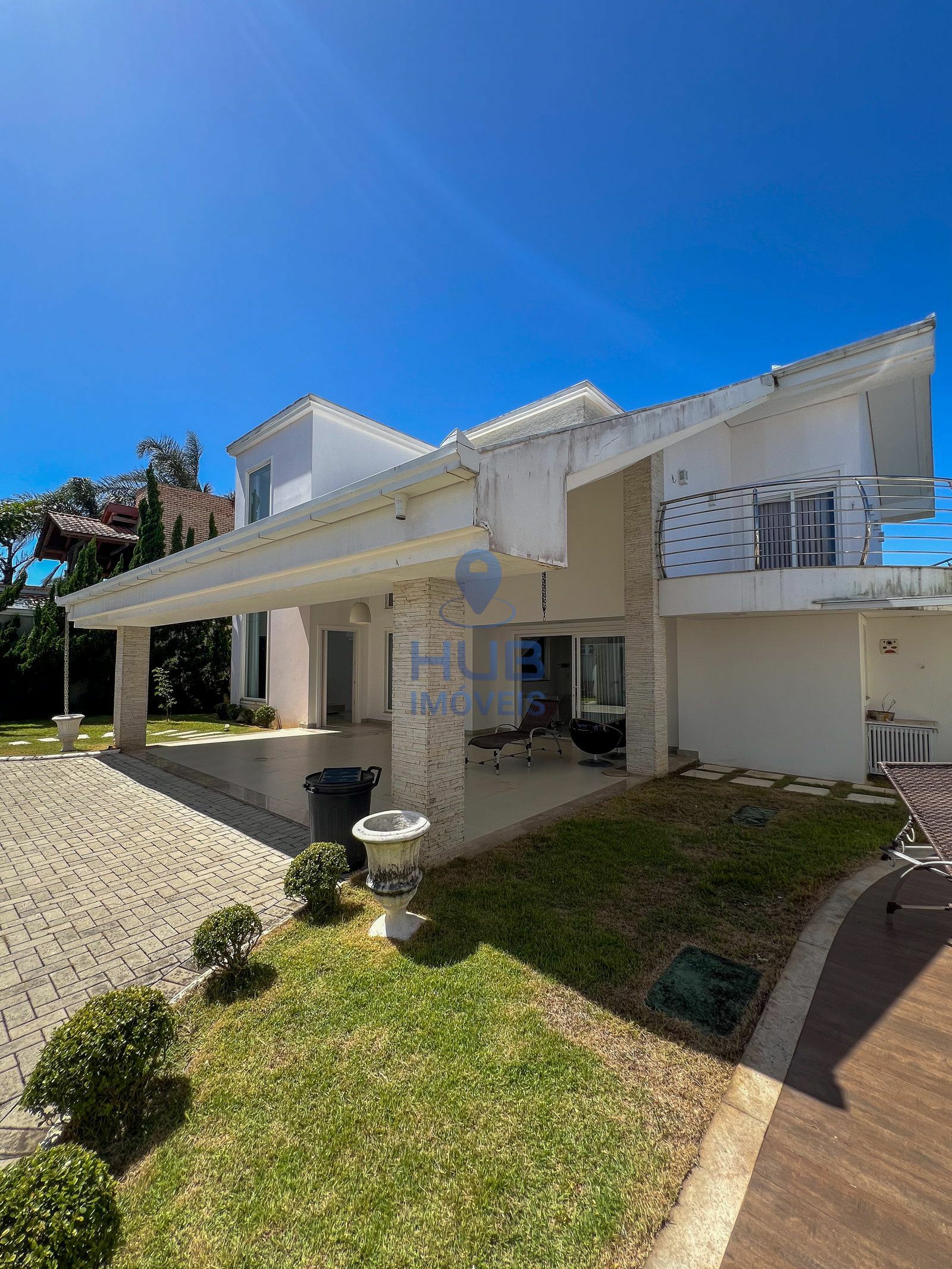 Casa, 4 quartos, 327 m² - Foto 1