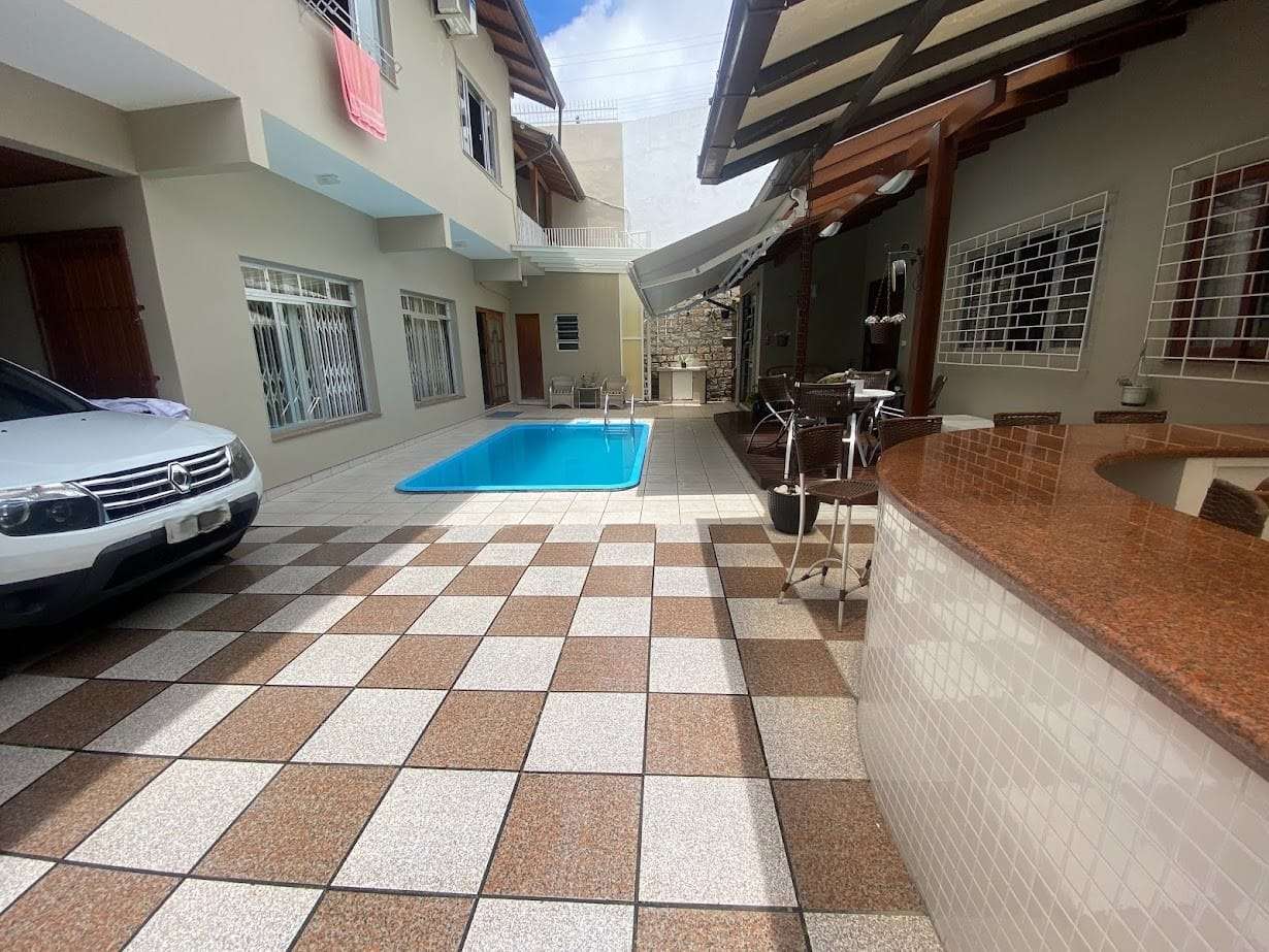 Casa, 2 quartos, 166 m² - Foto 1