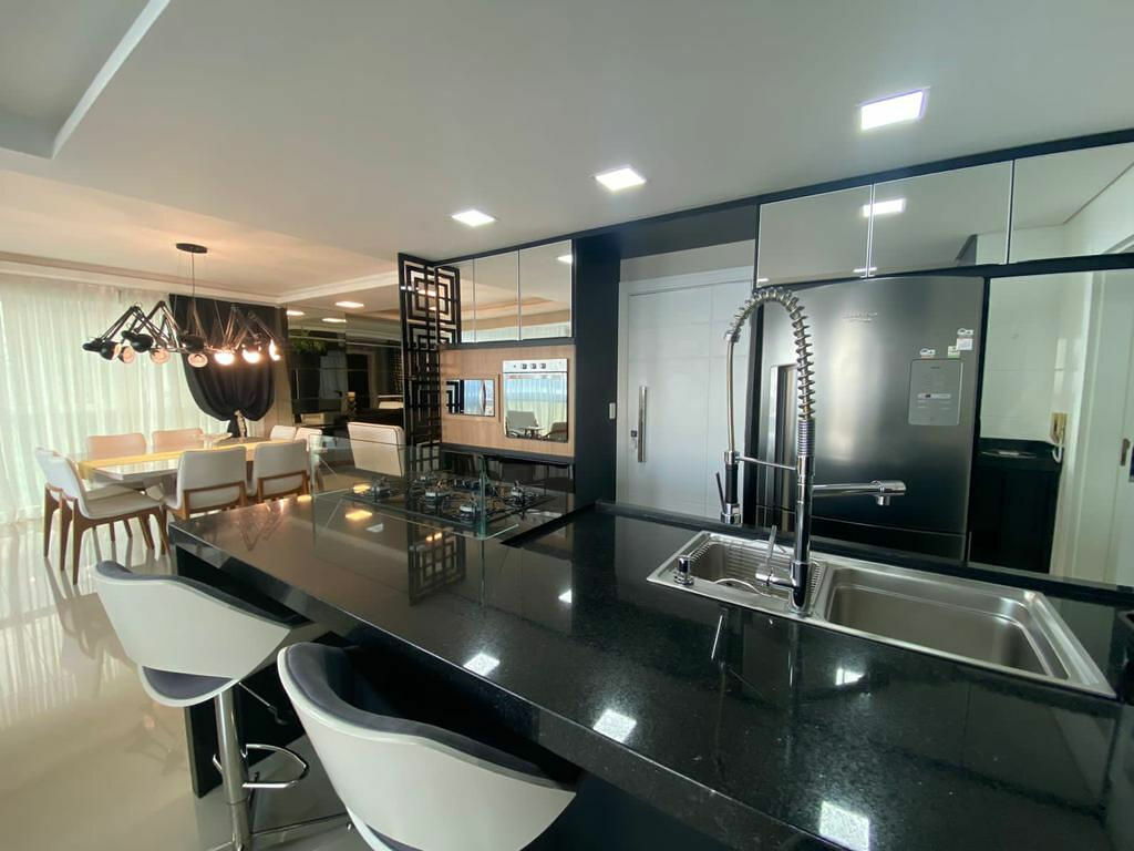 Apartamento, 4 quartos, 208 m² - Foto 11