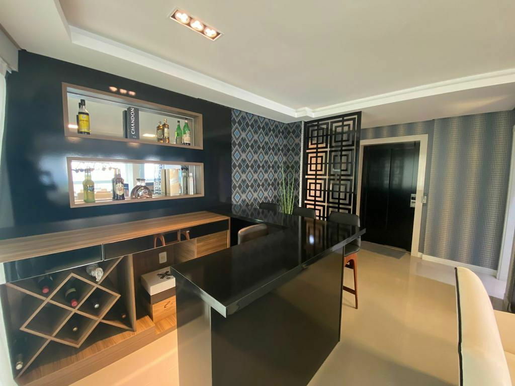 Apartamento, 4 quartos, 208 m² - Foto 2