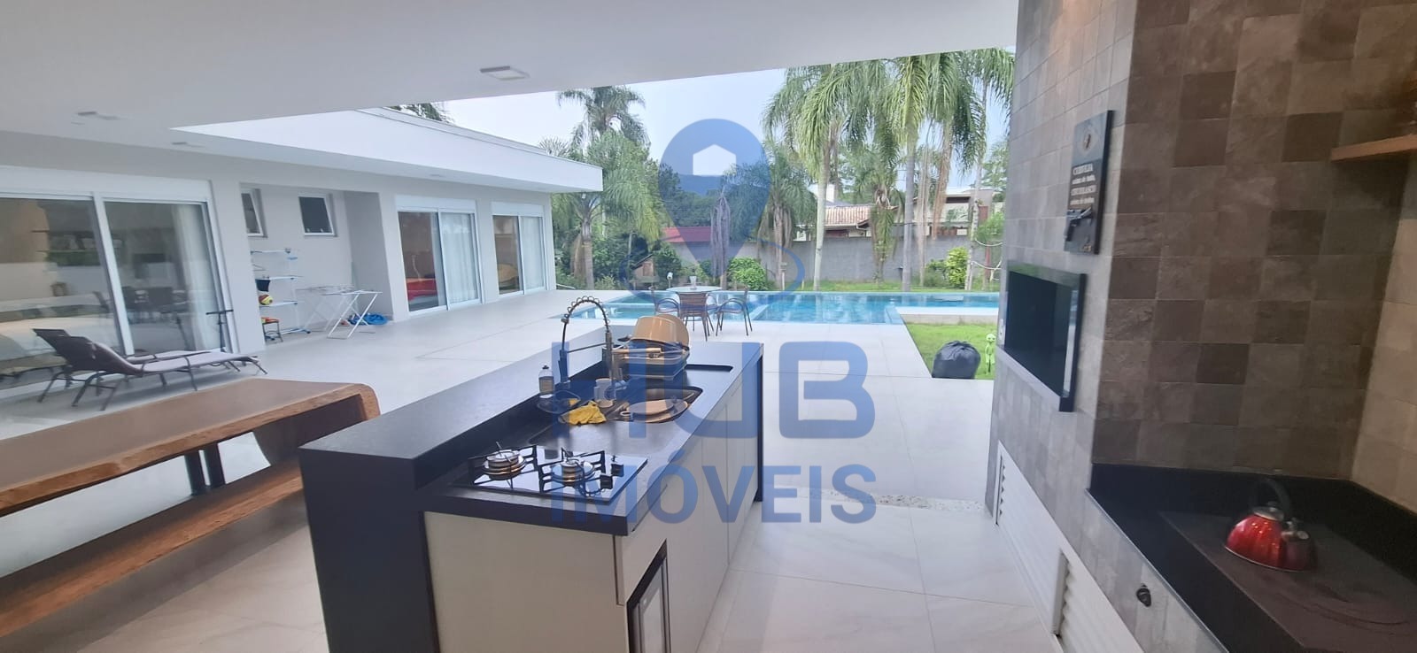 Casa, 4 quartos, 361 m² - Foto 1