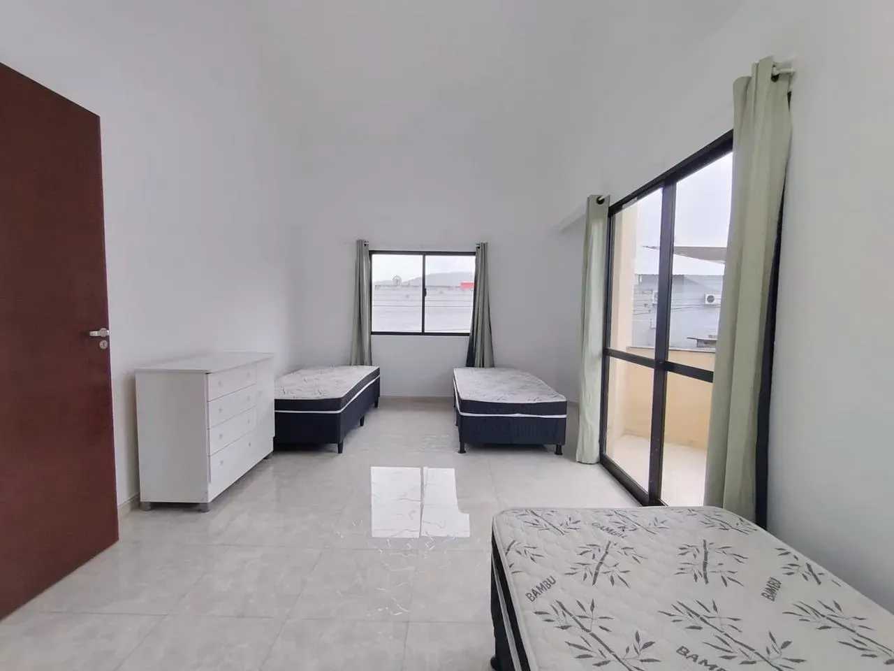 Casa, 9 quartos - Foto 1