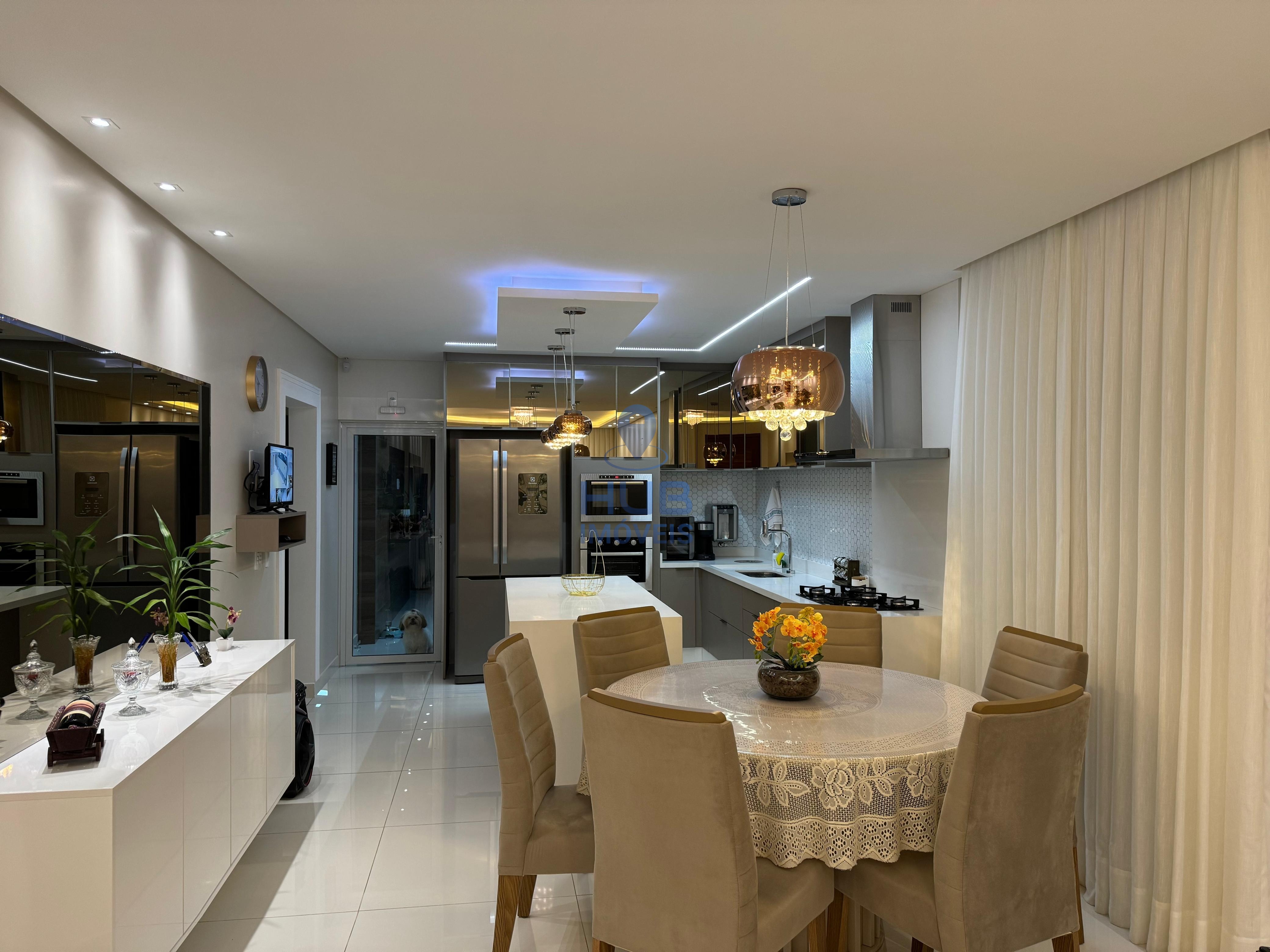 Casa, 3 quartos, 180 m² - Foto 2