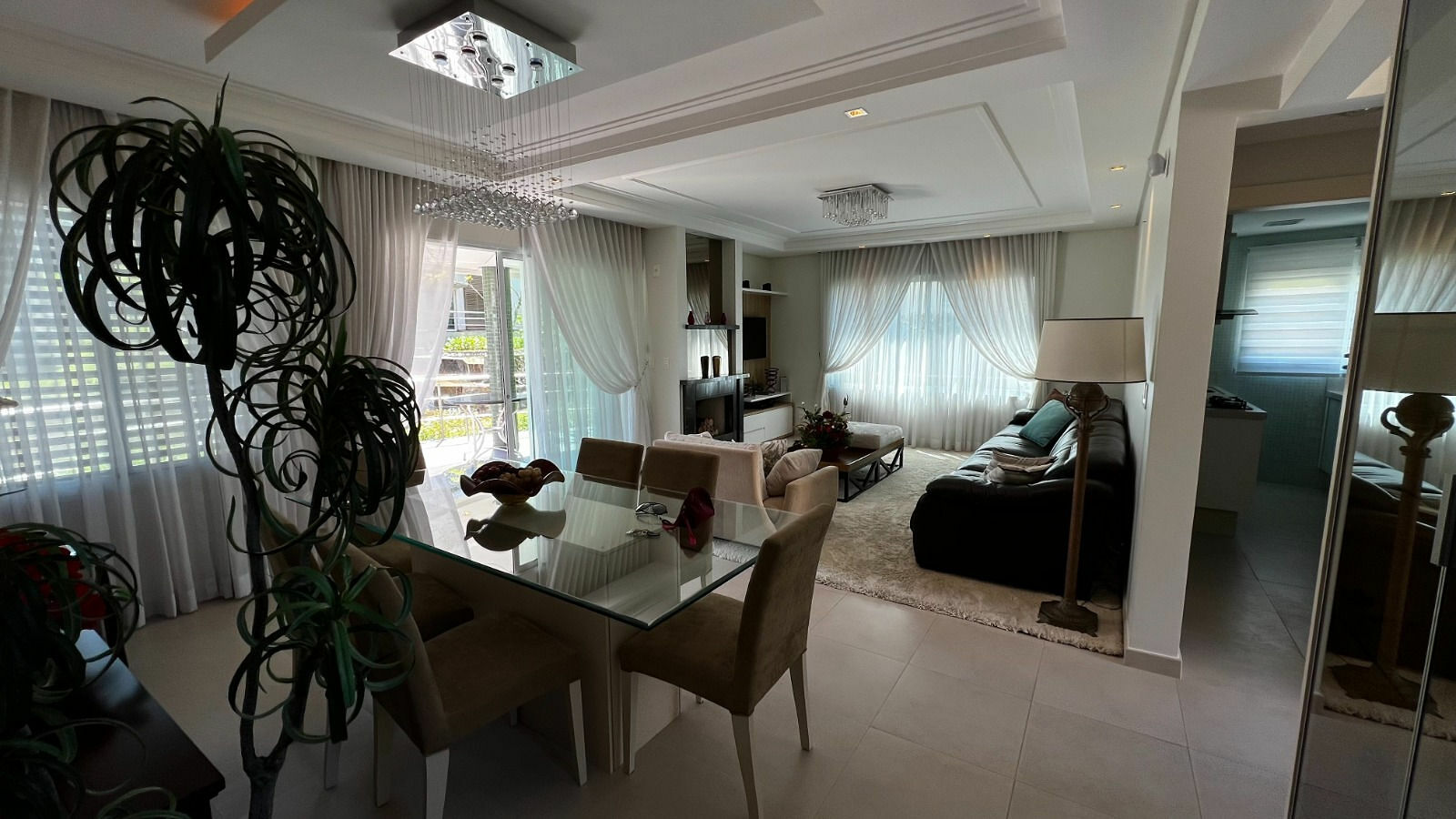 Casa, 3 quartos, 203 m² - Foto 2