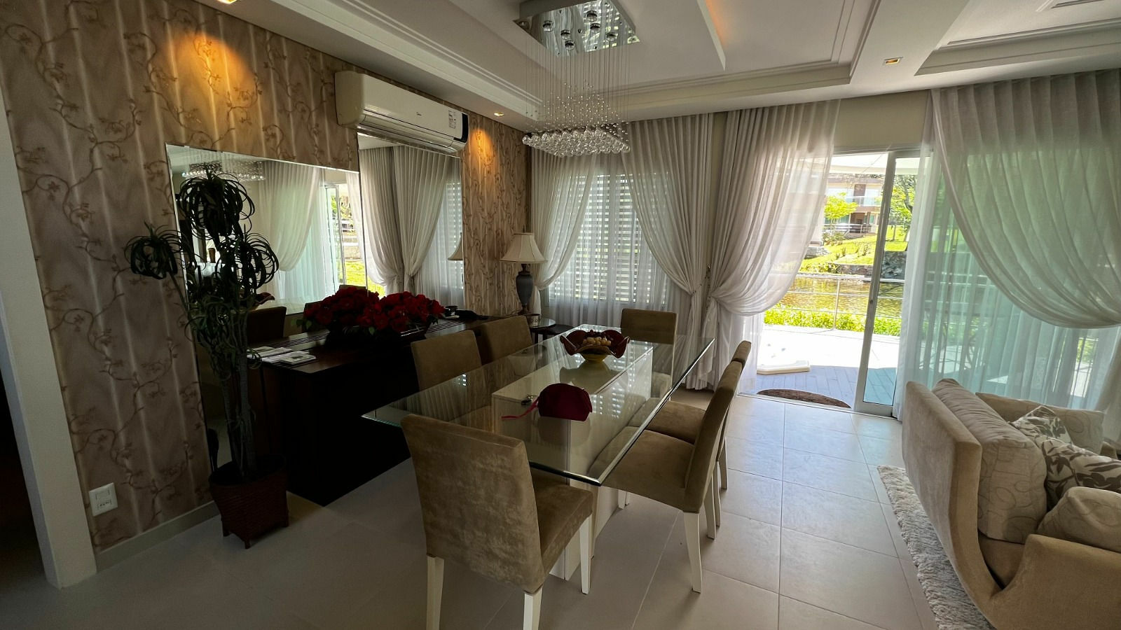 Casa, 3 quartos, 203 m² - Foto 3