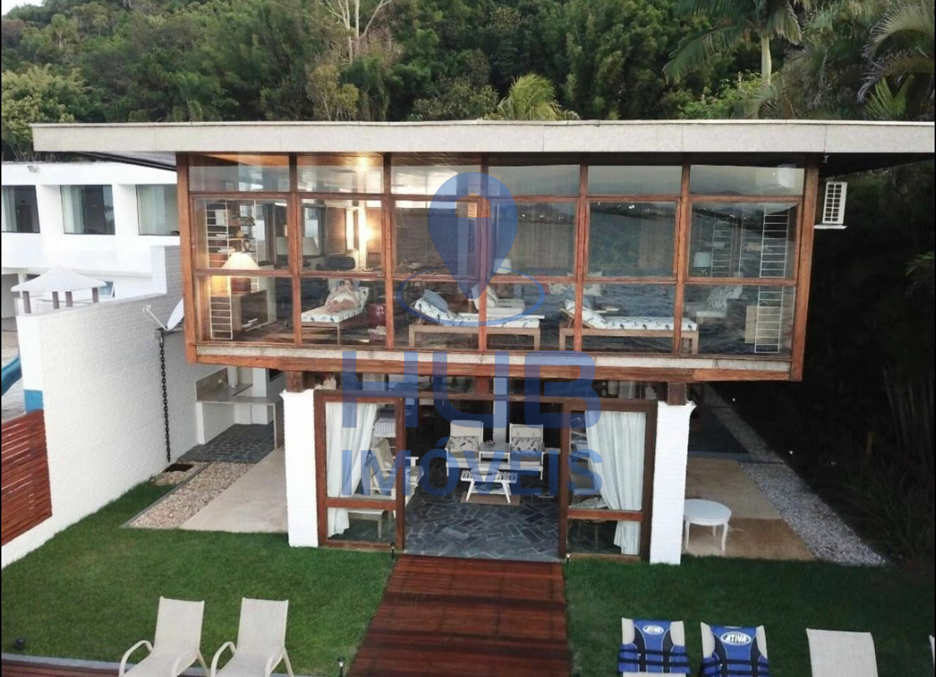 Casa, 6 quartos, 300 m² - Foto 1