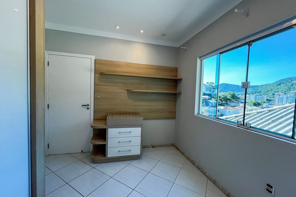 Casa, 4 quartos, 221 m² - Foto 37