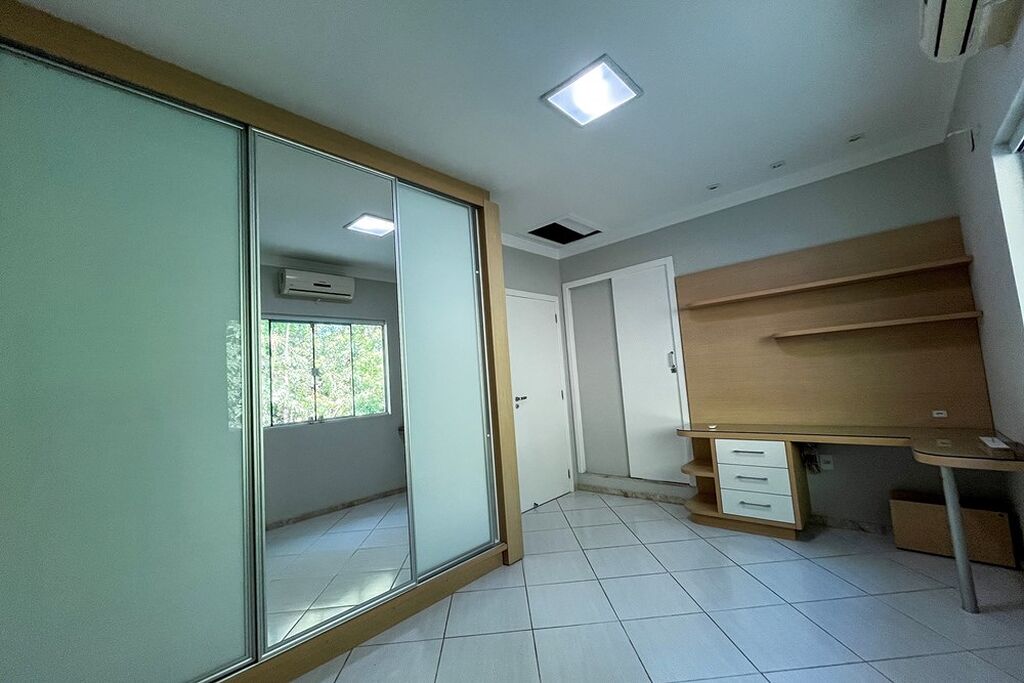 Casa, 4 quartos, 221 m² - Foto 3