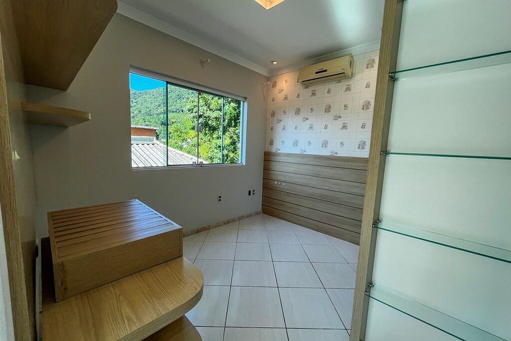 Casa, 4 quartos, 221 m² - Foto 30