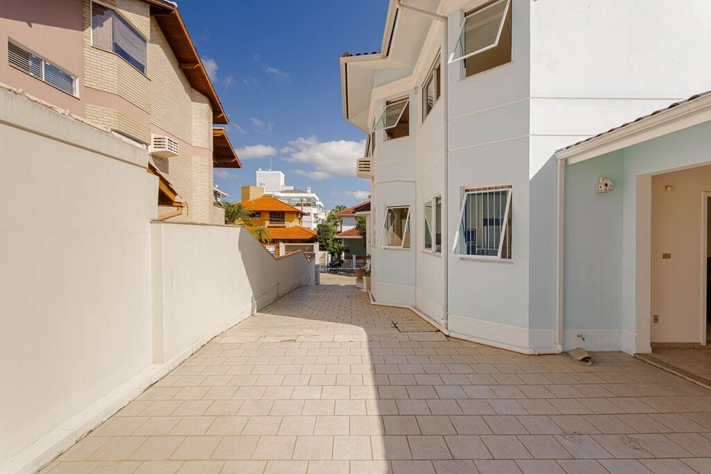 Casa, 5 quartos, 284 m² - Foto 19