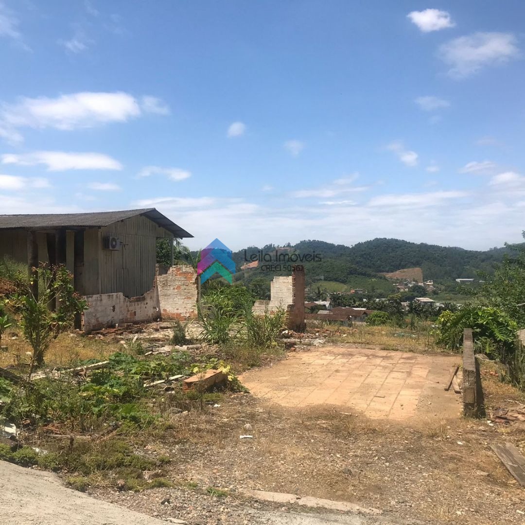 Cobertura à venda  no Centro - Guaramirim, SC. Imóveis