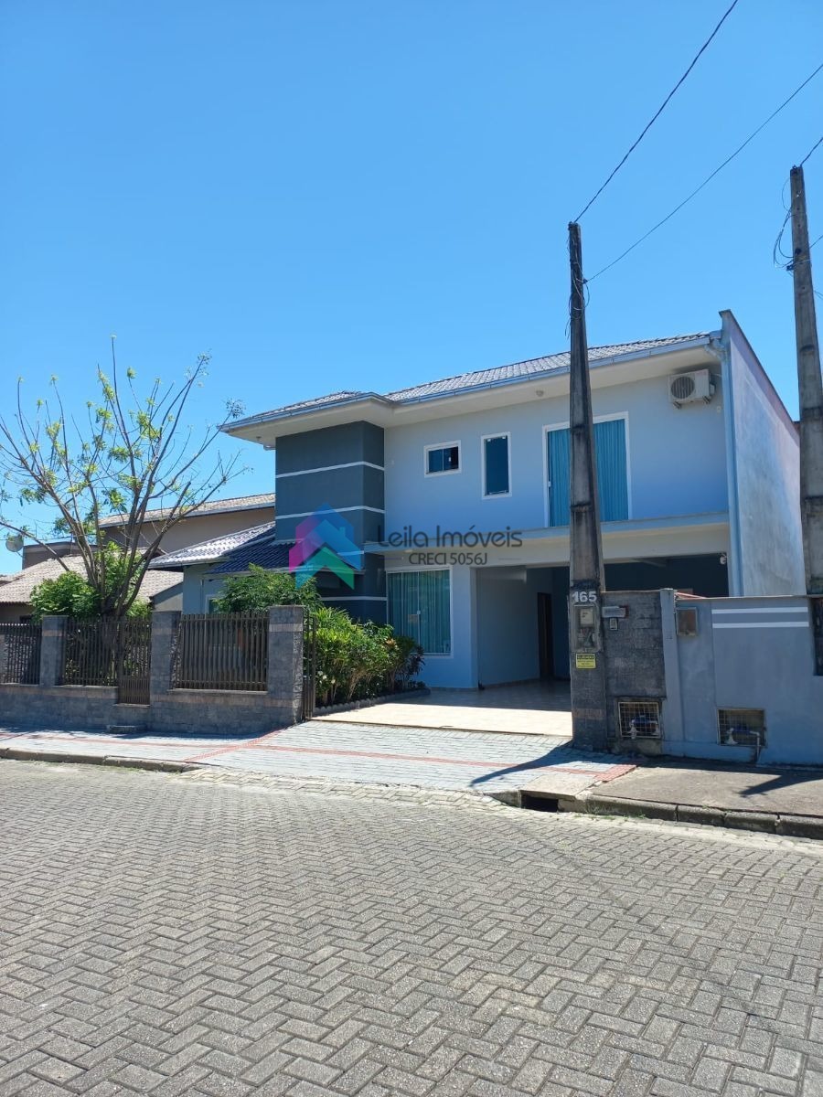 Casa à venda  no Escolinha - Guaramirim, SC. Imóveis