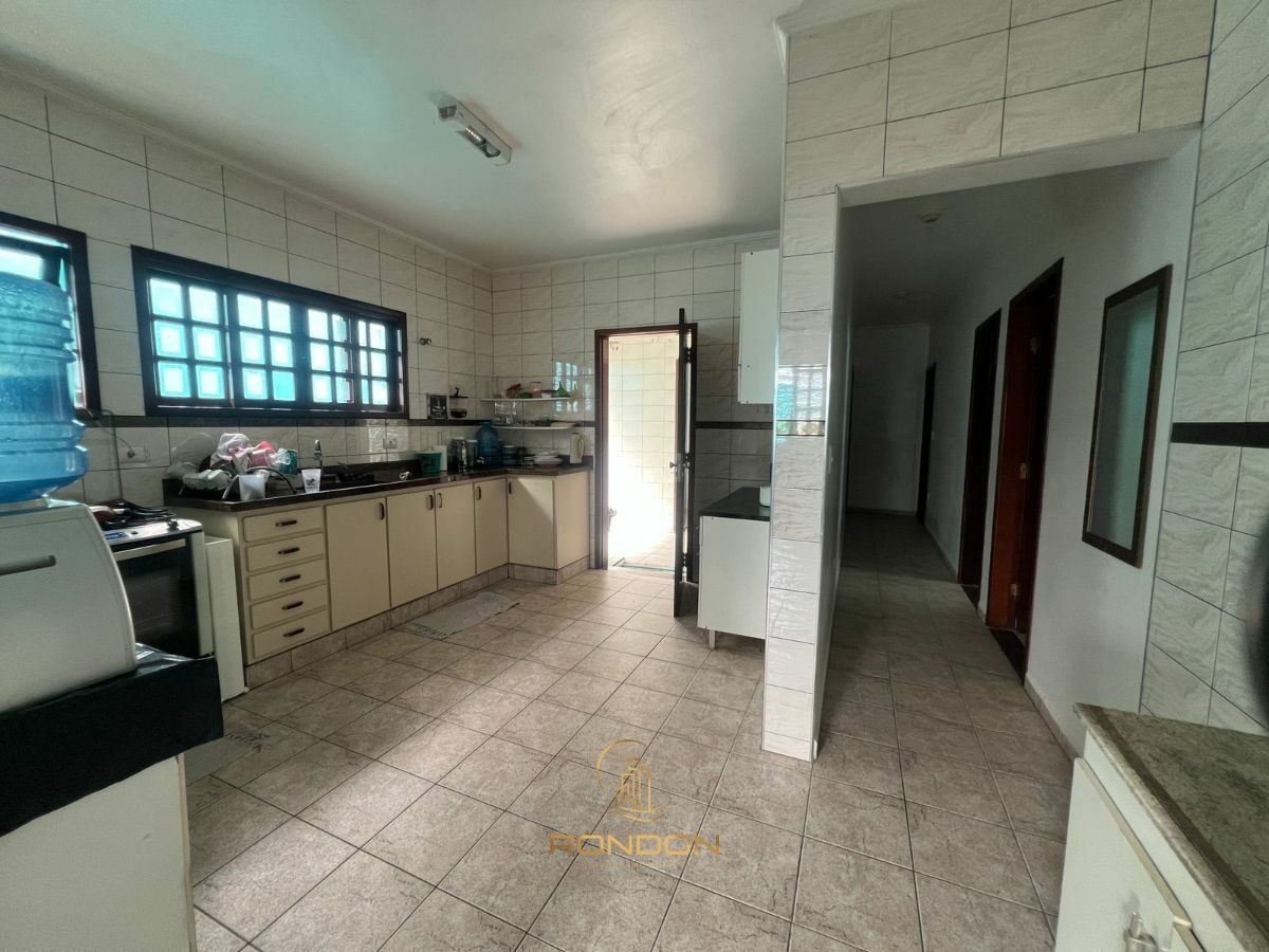 Casa, 4 quartos, 191 m² - Foto 4