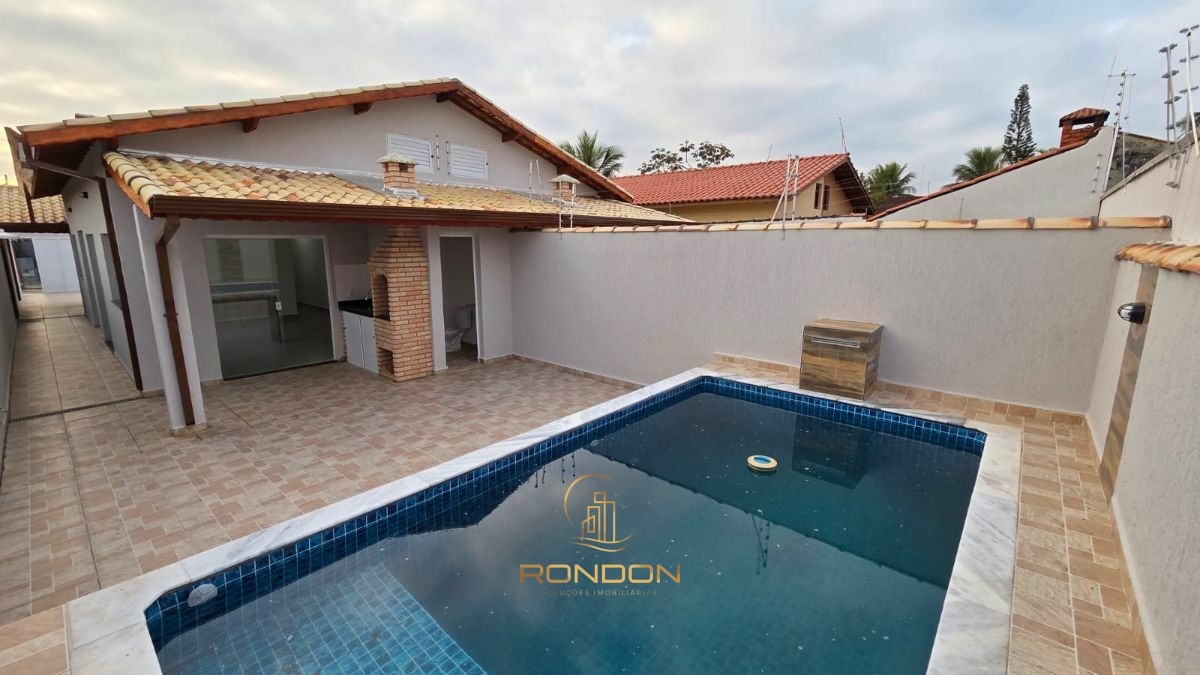 Casa 2 Dormitórios para venda em Itanhaém - SP