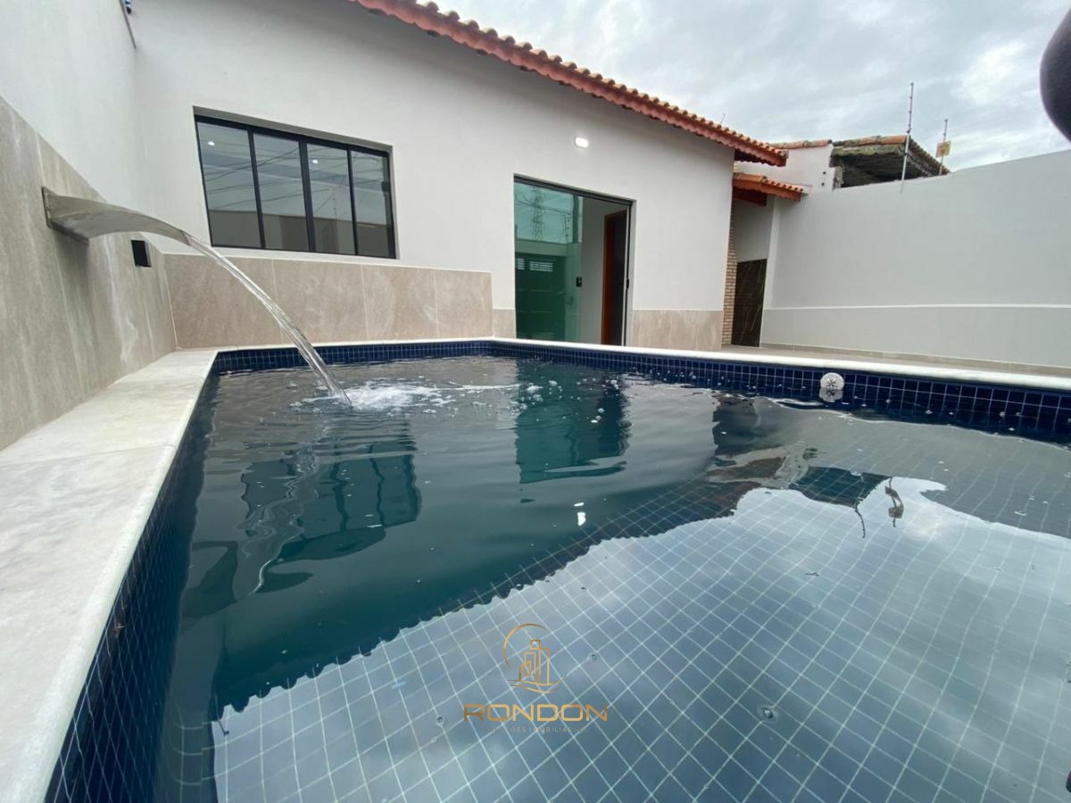 Casa 3 Dormitórios para venda em Mongaguá - SP