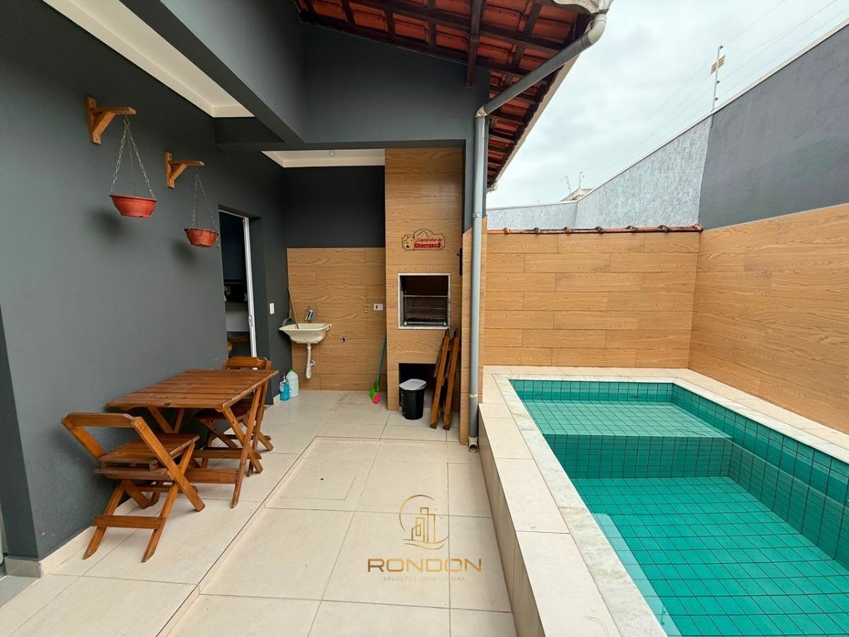 Casa 2 Dormitórios para venda em Mongaguá - SP