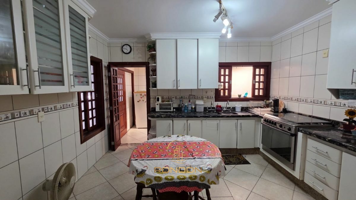 Casa, 5 quartos, 268 m² - Foto 13