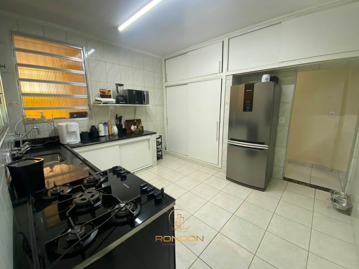 Casa, 5 quartos, 260 m² - Foto 8