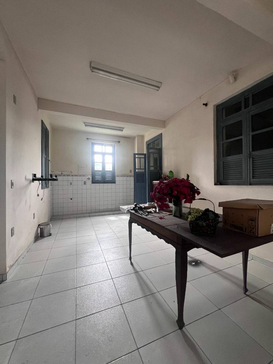 Casa, 3 quartos, 242 m² - Foto 32