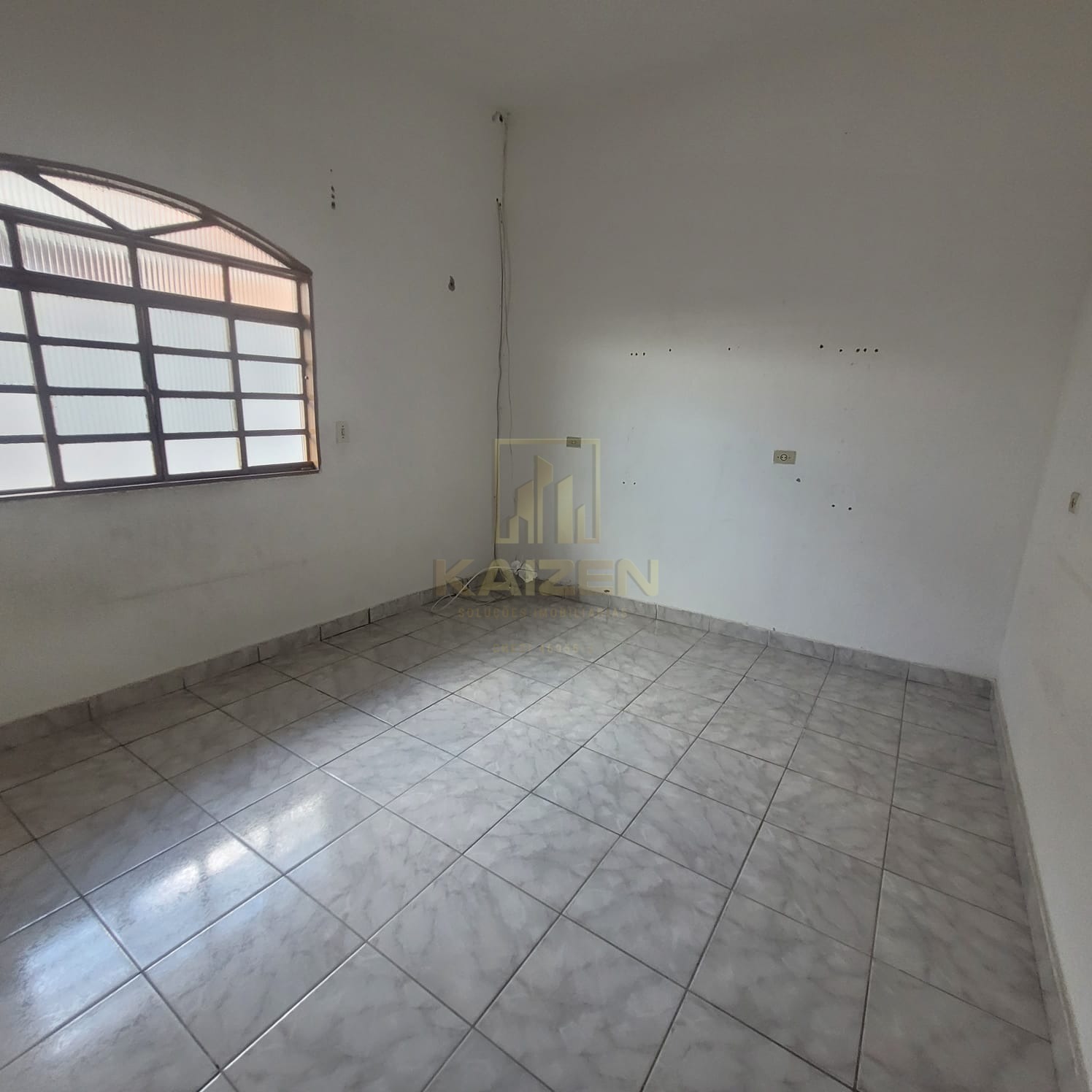 Casa Locação -Quintal compartilhado -1 Dormitório - Jardim Altos de Santana