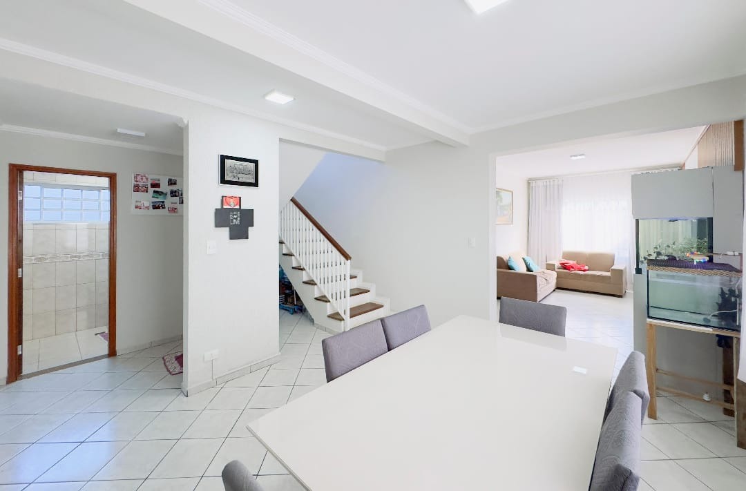 Casa, 4 quartos, 263 m² - Foto 2