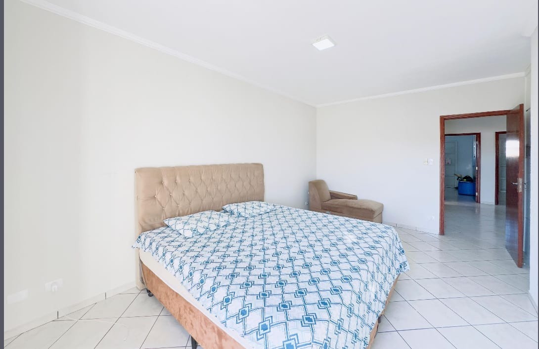 Casa, 4 quartos, 263 m² - Foto 9