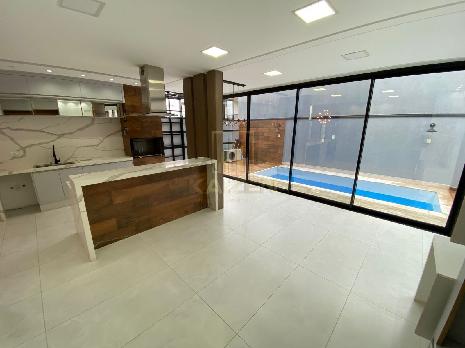 Sobrado alto padrão a venda - Condomínio Residencial Fogaça Jacareí - 3 dormitórios - $1,650.000.00