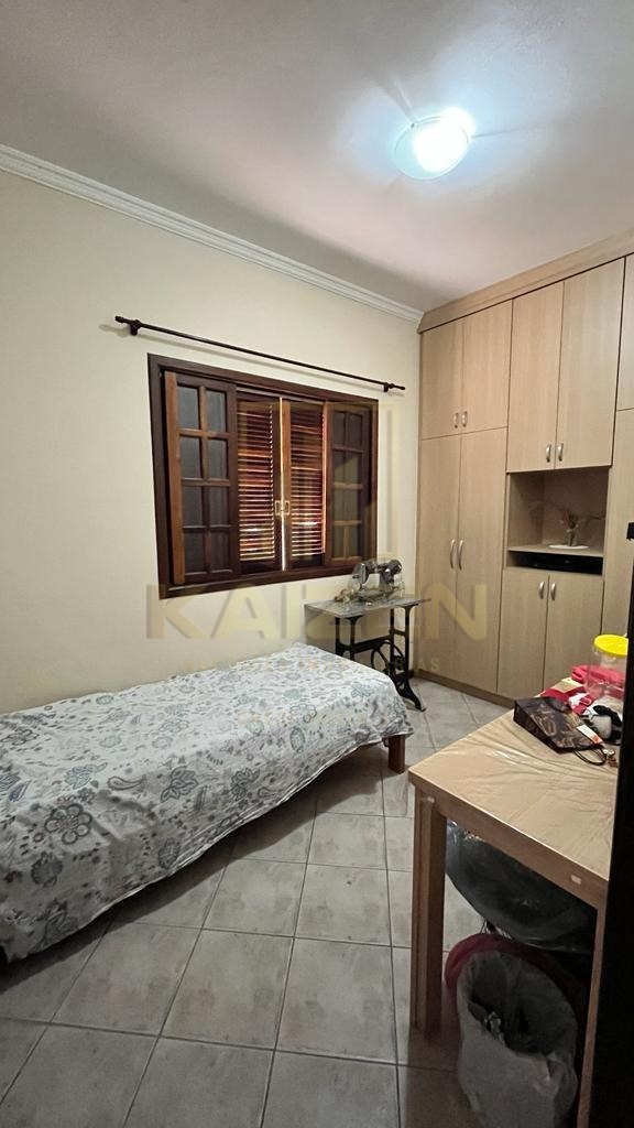 Casa, 4 quartos, 130 m² - Foto 1