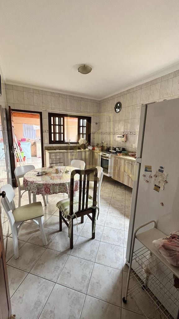 Casa, 4 quartos, 130 m² - Foto 2