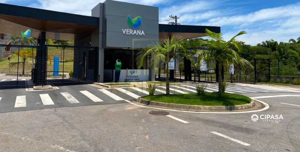 Oportunidade em Condomínio Fechado VERANA – Terreno à Venda!
