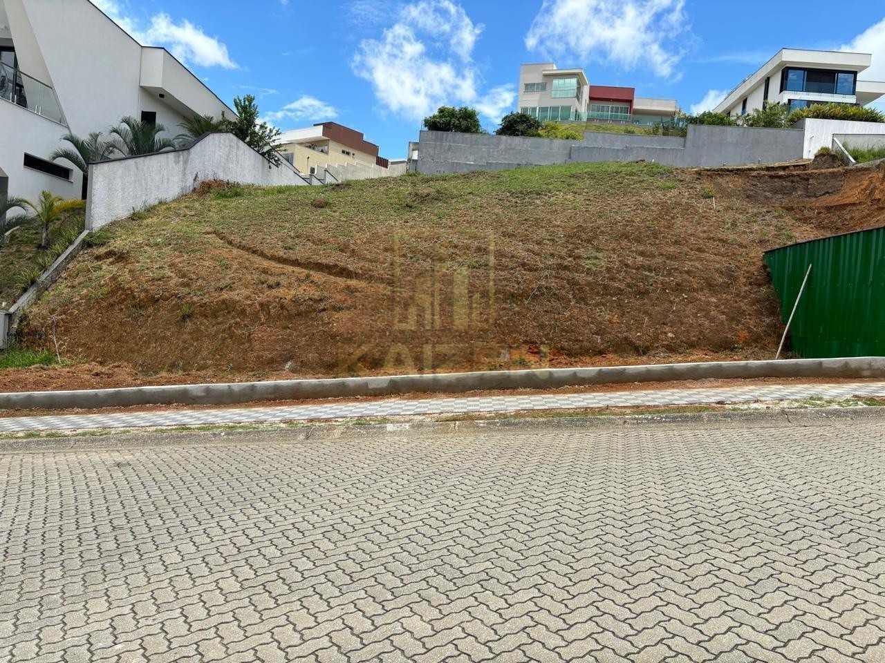 Terreno à Venda – Condomínio Reserva do Paratehy | Urbanova – São José dos Campos
