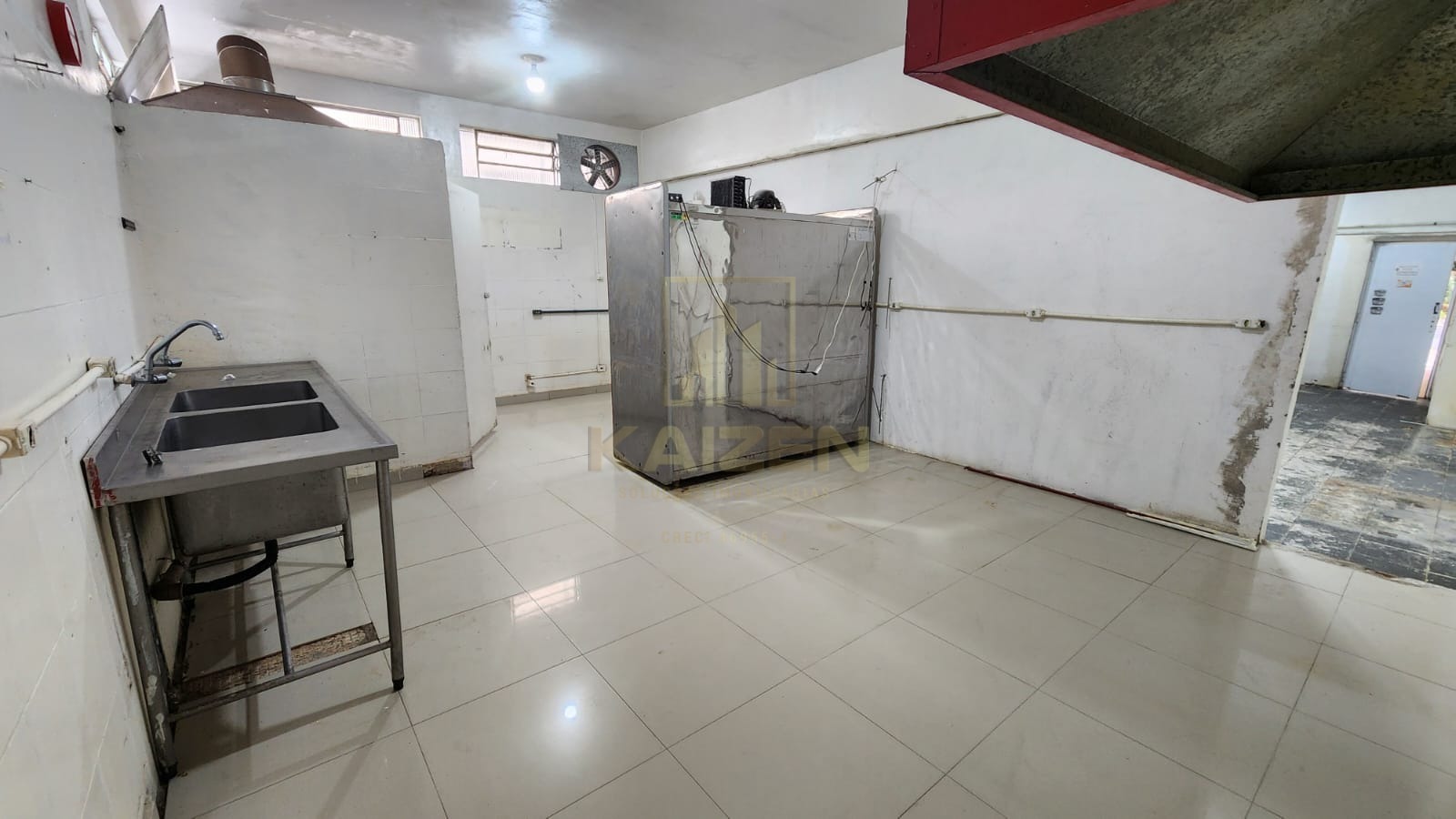 Depósito-Galpão, 200 m² - Foto 12