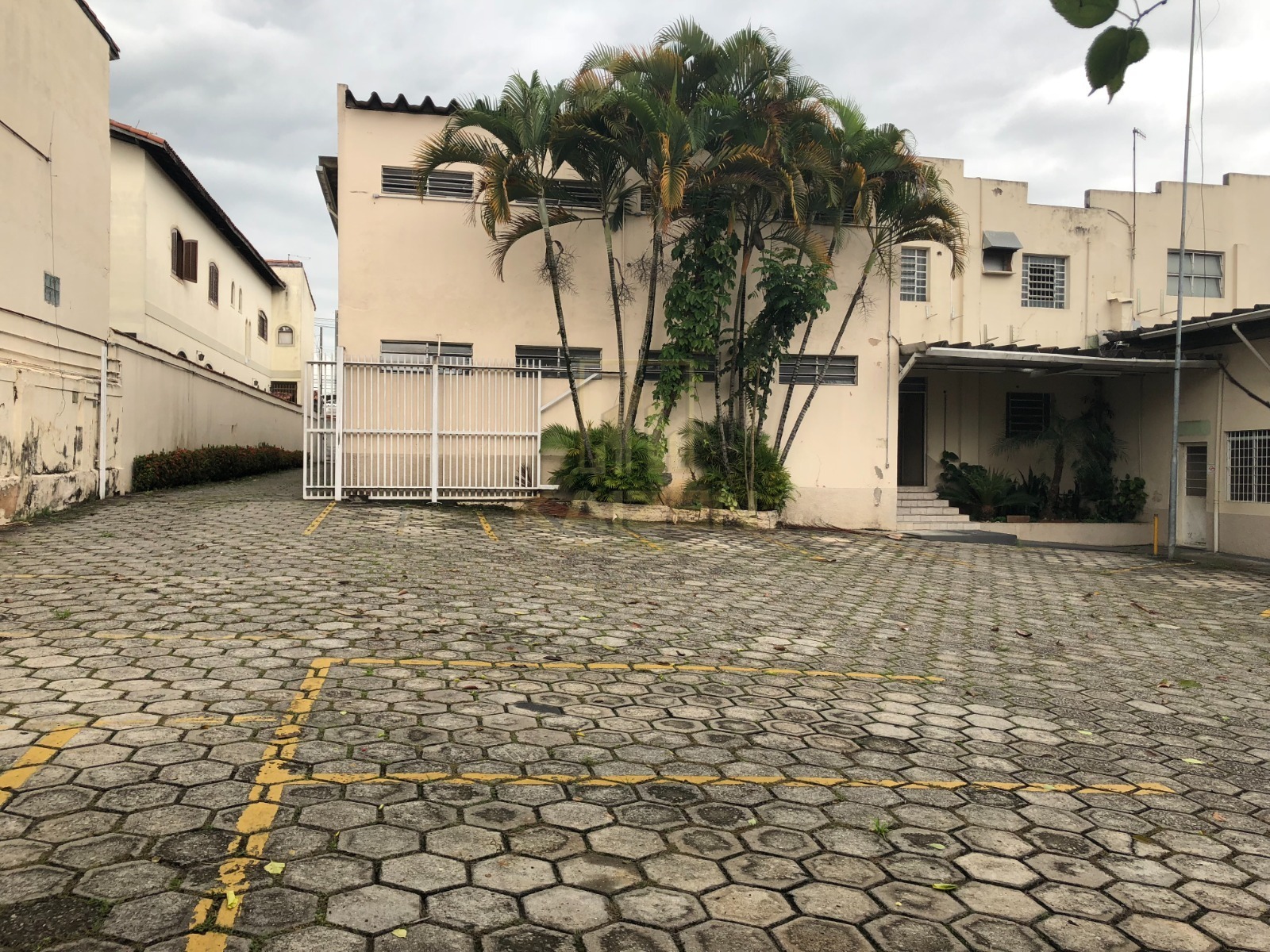Depósito-Galpão, 2240 m² - Foto 2