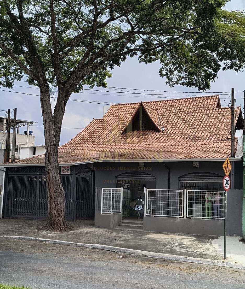 Casa 3 Dormitórios para venda em São José dos Campos - SP
