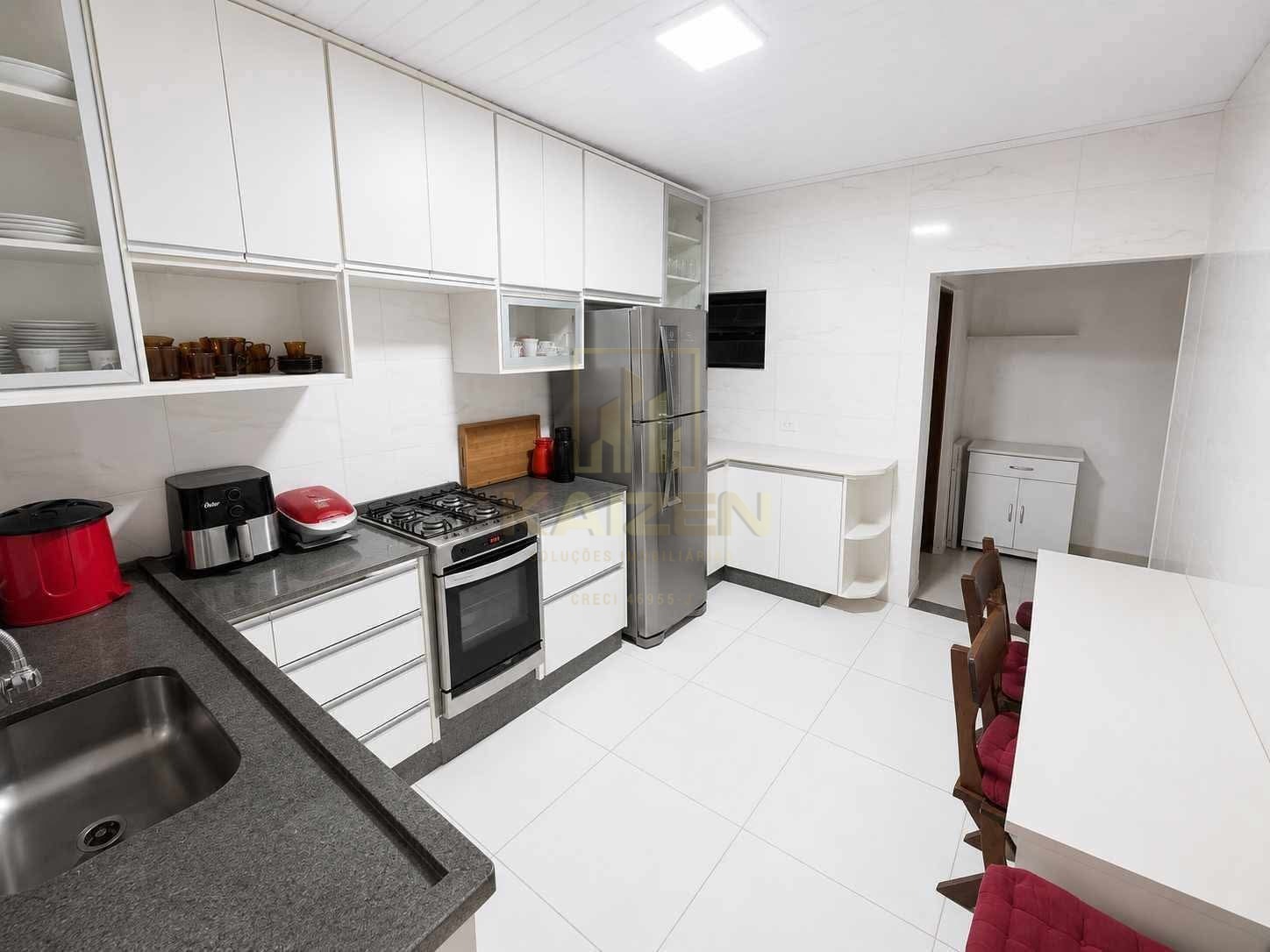 Casa, 5 quartos, 230 m² - Foto 17