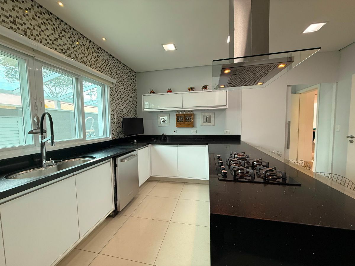 Casa, 4 quartos, 675 m² - Foto 29