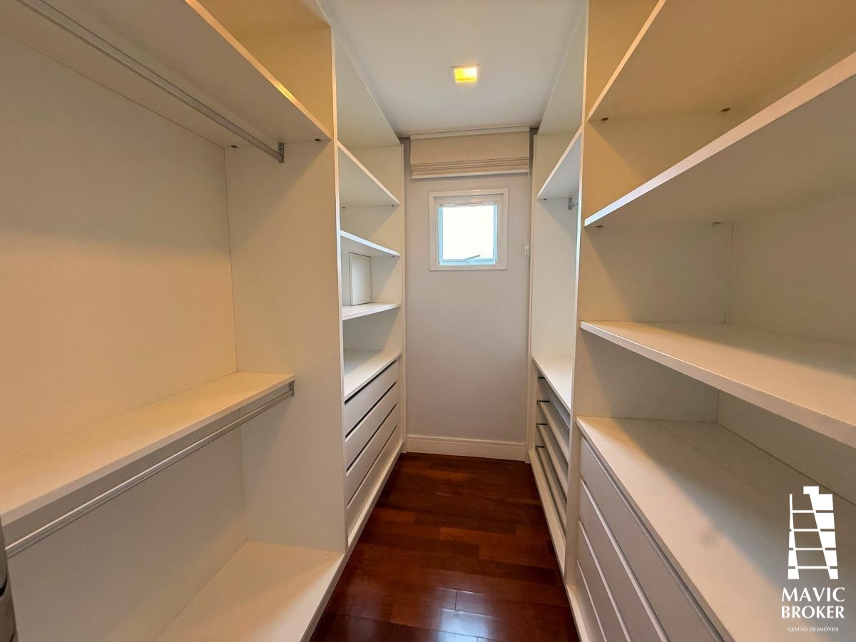 Casa, 4 quartos, 675 m² - Foto 31