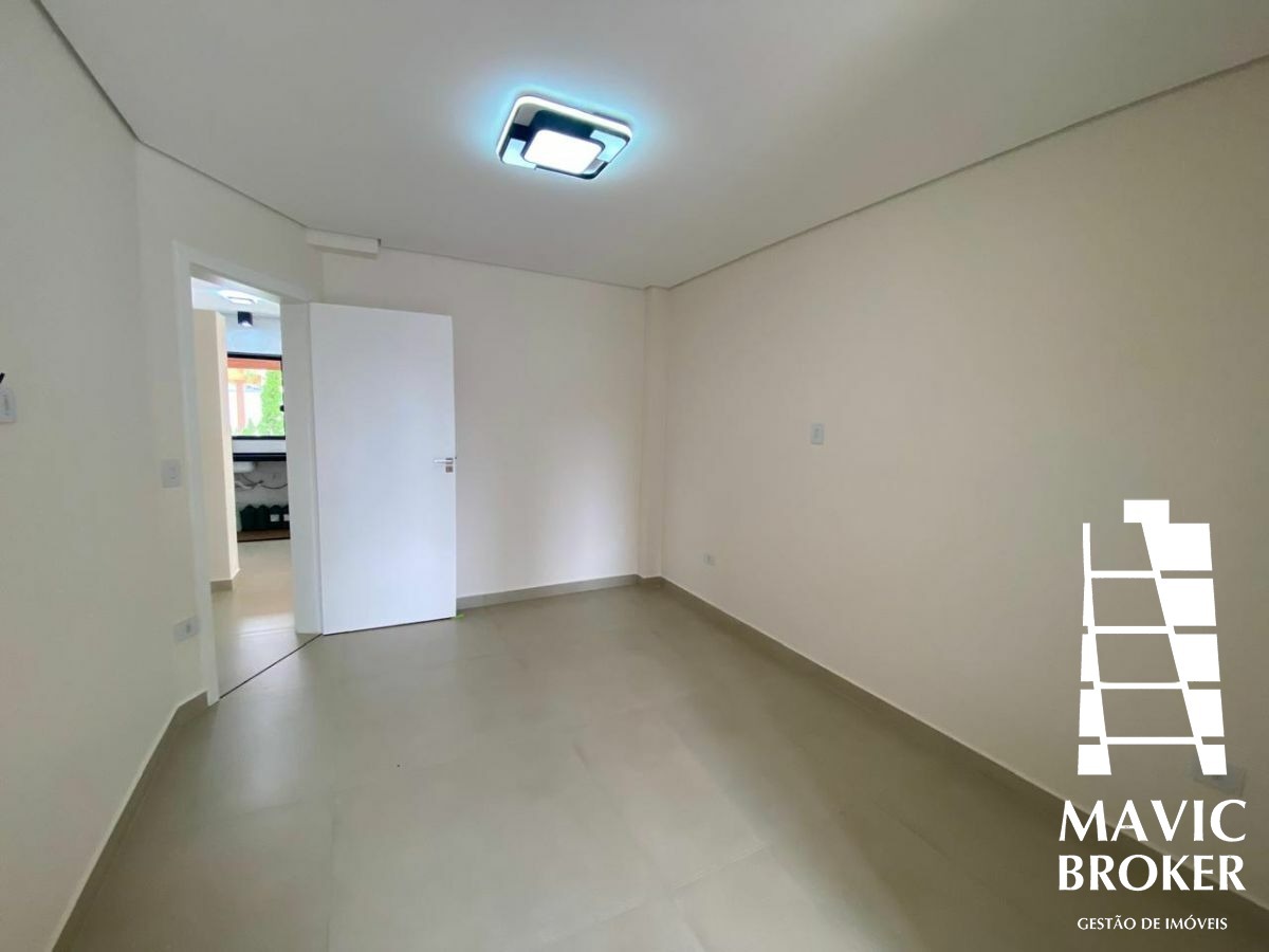 Casa, 3 quartos, 265 m² - Foto 30