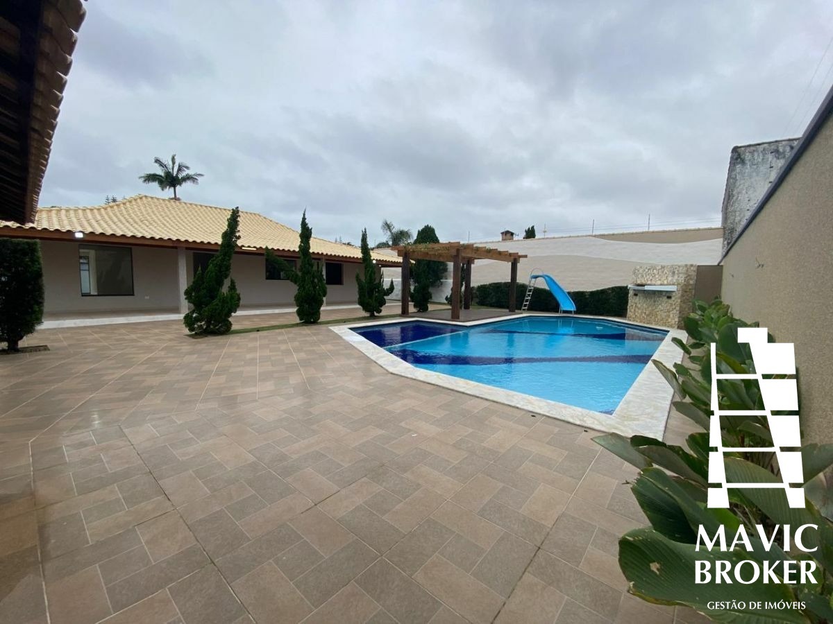 Casa, 3 quartos, 265 m² - Foto 1