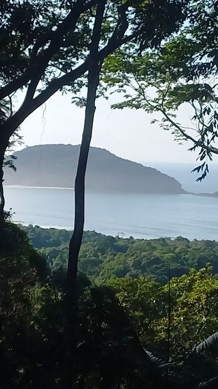 CASA EM FASE DE ACABAMENTO  COM CACHOEIRA NO TERRENO DE 1200 MTS
