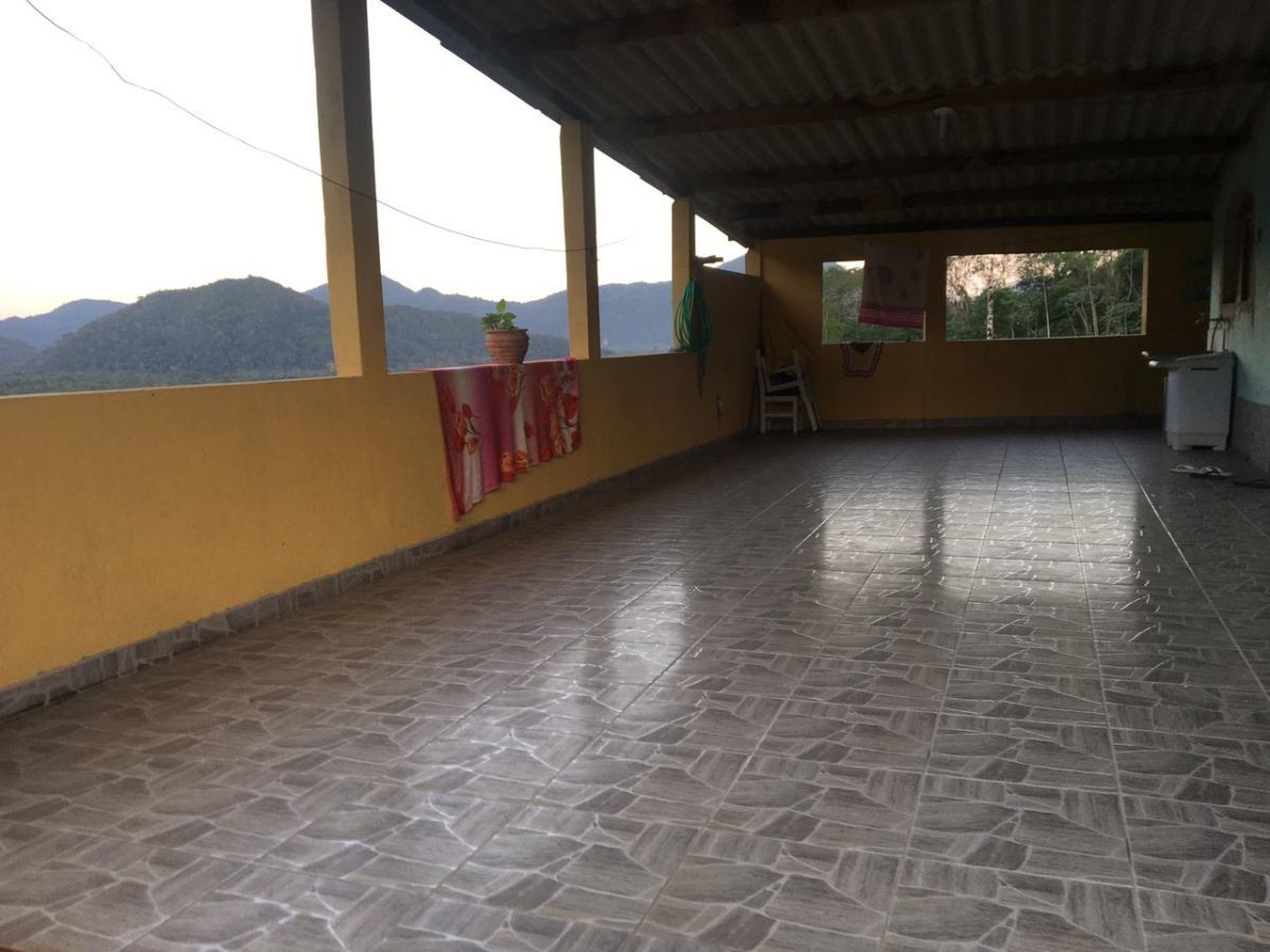 Ótima casa no Corcovado