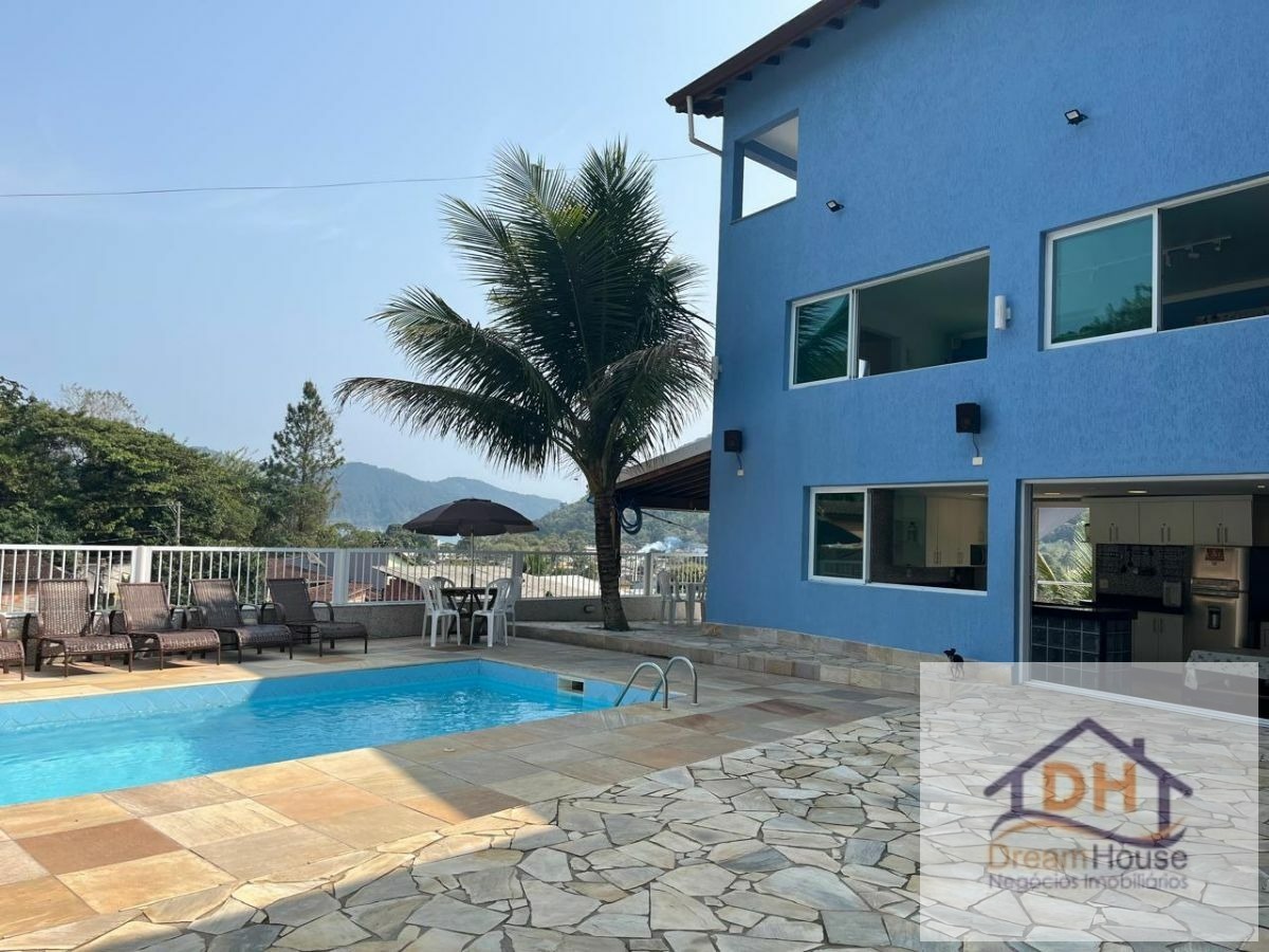CASA COSTEIRA COM VISTA PARA O MAR - PEREQUÊ - MIRIM